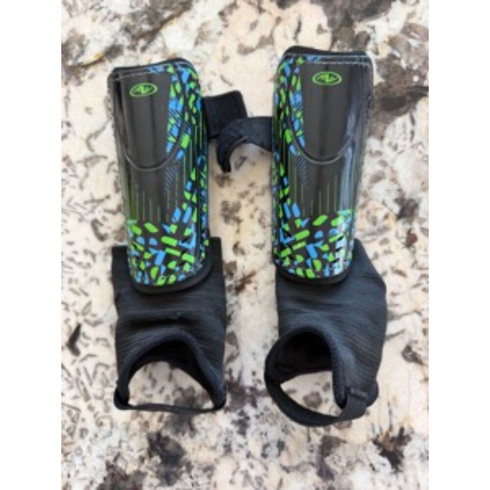 Athletic Works Kids Soccer Shin Guards Black Green Blue Size XS